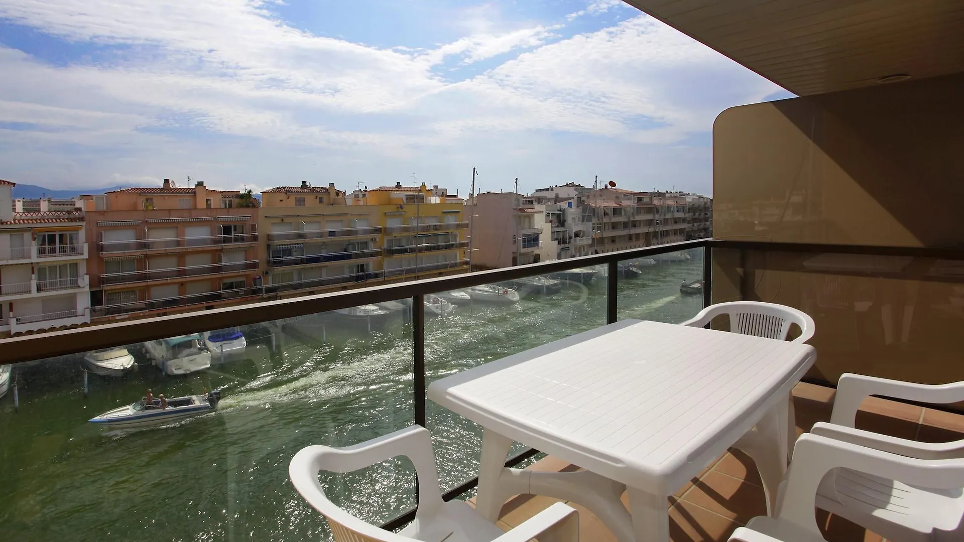 Pierre & Vacances Empuriabrava Marina